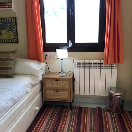 Maravillosa Casa Entre El Mar Y La Montana Ardines