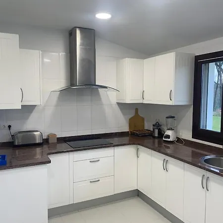 Maravillosa Casa Entre El Mar Y La Montana Ardines